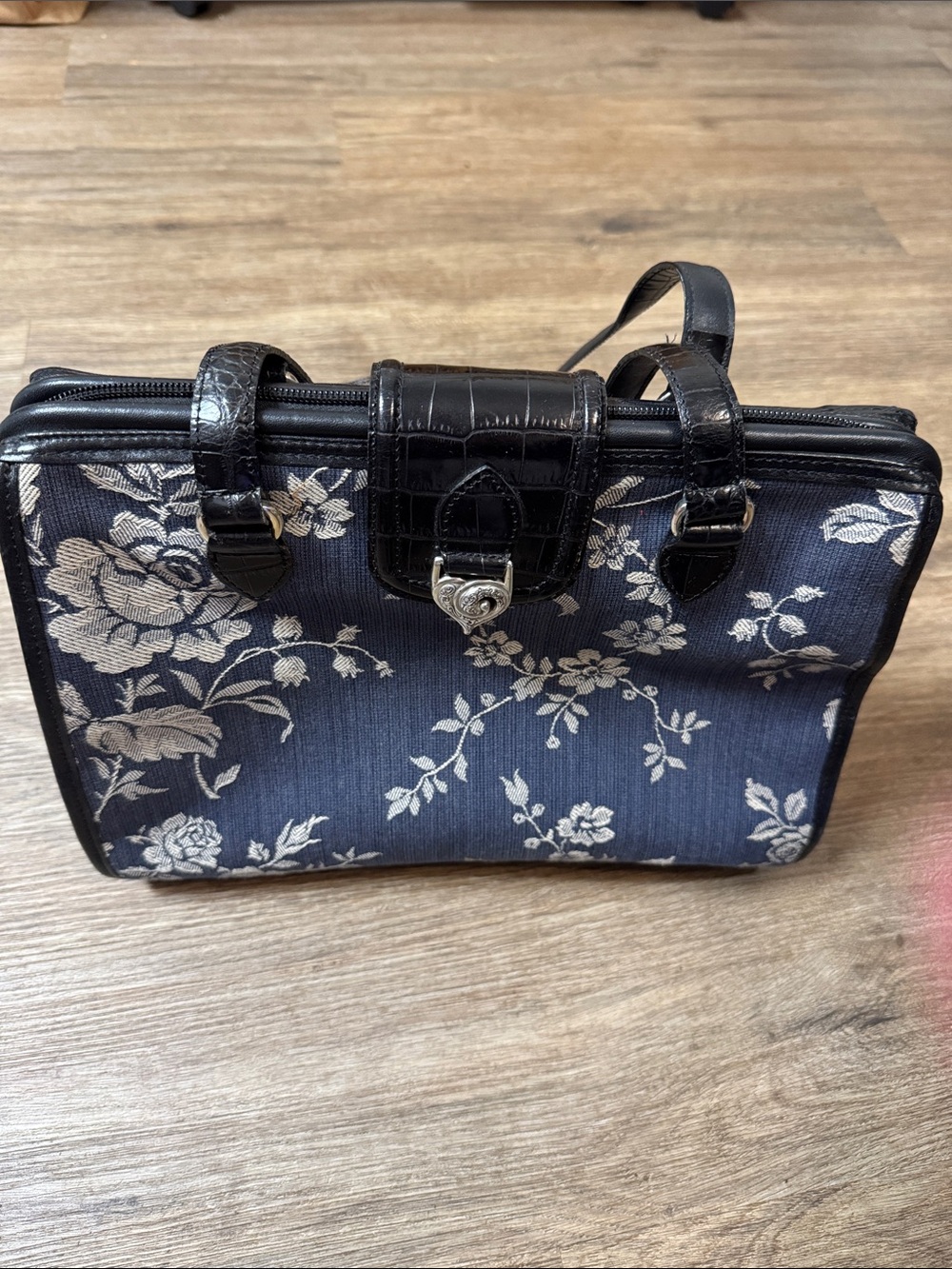 Brighton shoulder bag